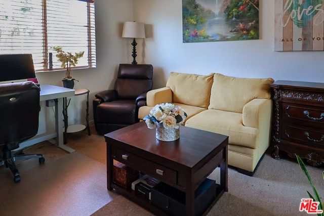 12368 Osborne Street 1, Pacoima (los Angeles), CA 91331