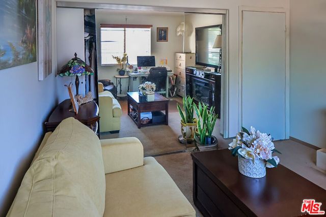 12368 Osborne Street 1, Pacoima (los Angeles), CA 91331