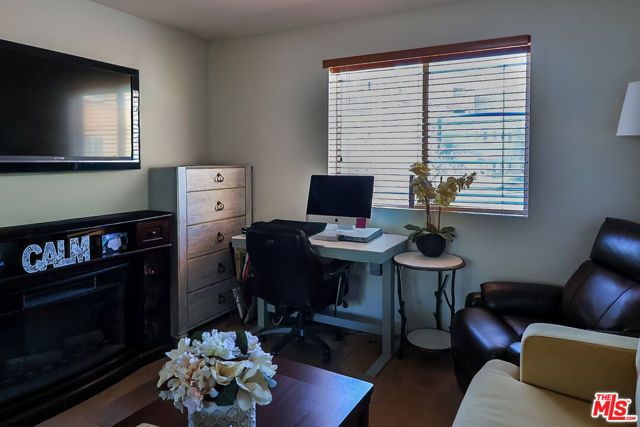 12368 Osborne Street 1, Pacoima (los Angeles), CA 91331