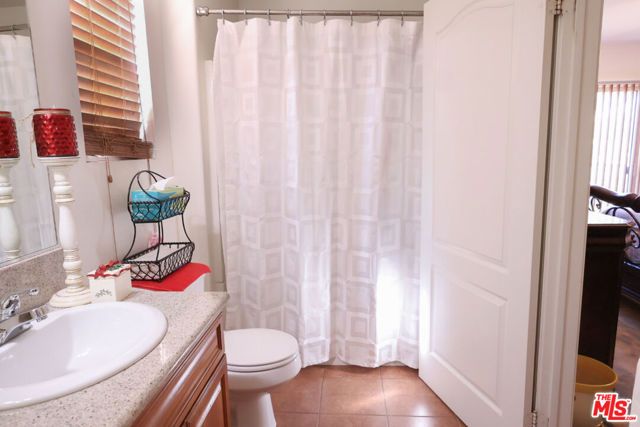 12368 Osborne Street 1, Pacoima (los Angeles), CA 91331