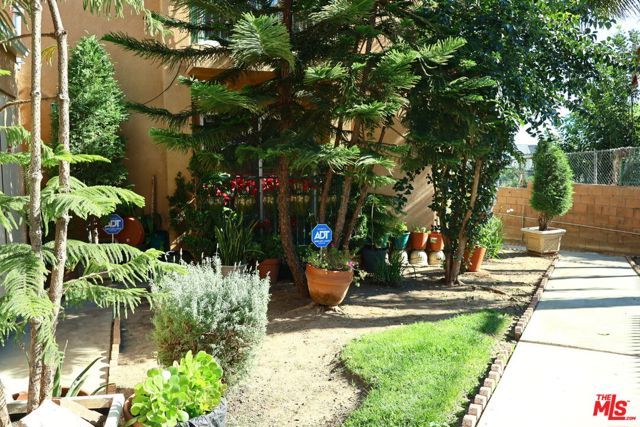 12368 Osborne Street 1, Pacoima (los Angeles), CA 91331