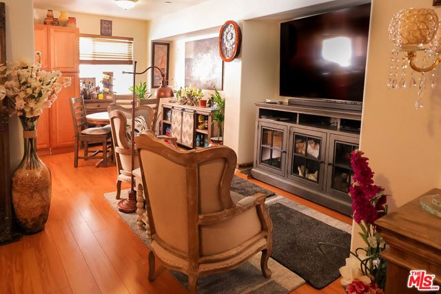 12368 Osborne Street 1, Pacoima (los Angeles), CA 91331