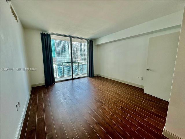 500 Brickell Ave 2407, Miami, FL 33131