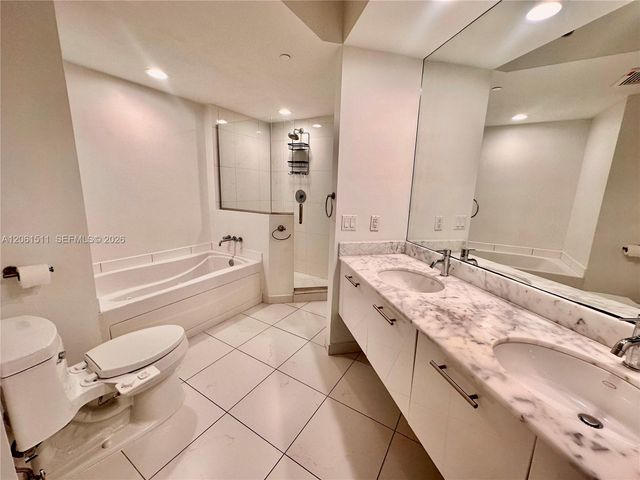 500 Brickell Ave 2407, Miami, FL 33131