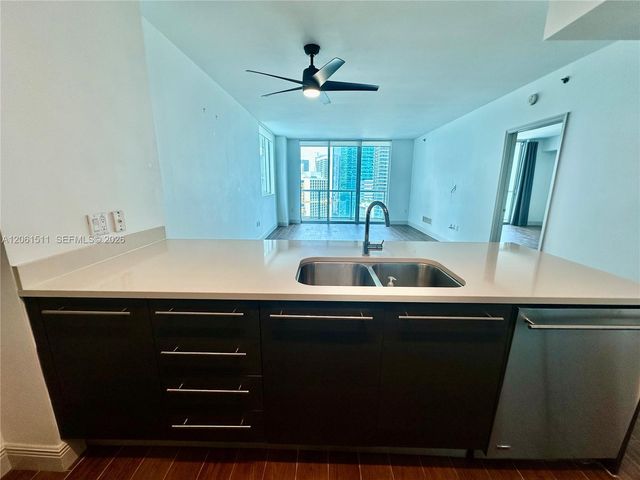 500 Brickell Ave 2407, Miami, FL 33131