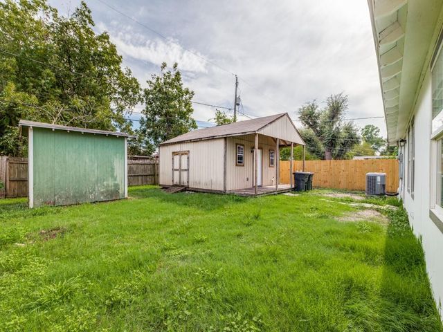 411 Gober Street, Houston, TX 77017