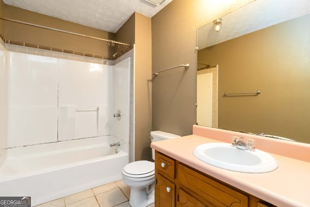 366 Ridgeview Drive, Auburn, GA 30011