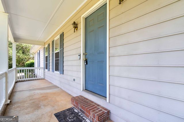366 Ridgeview Drive, Auburn, GA 30011
