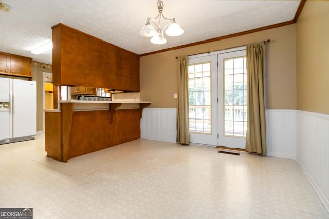 366 Ridgeview Drive, Auburn, GA 30011