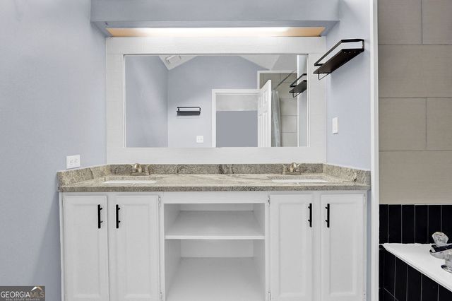2155 Towne Manor Drive NW, Kennesaw, GA 30144