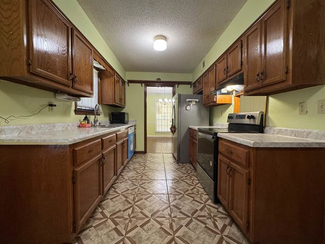 3213 COVINGTON RD, Memphis, TN 38128