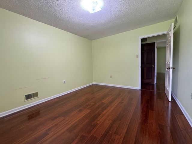 3213 COVINGTON RD, Memphis, TN 38128