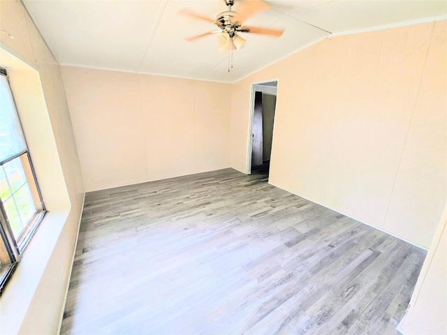 142 Aspen, Livingston, TX 77351