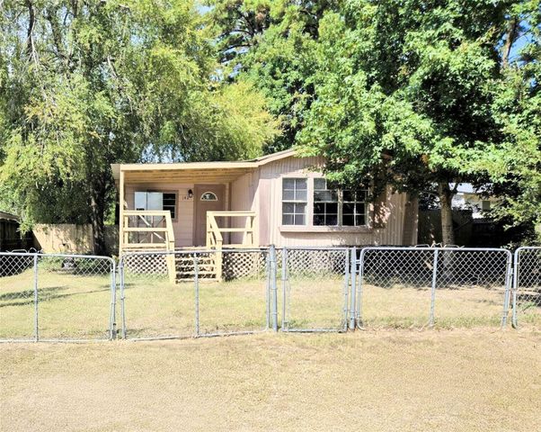 142 Aspen, Livingston, TX 77351