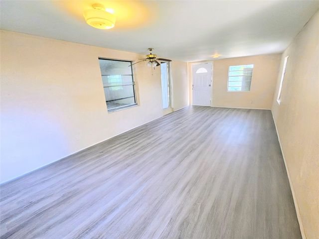 142 Aspen, Livingston, TX 77351