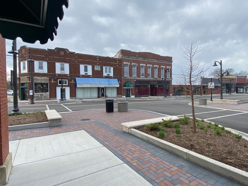 104 W Main Street B, Peotone, IL 60468 — exterior