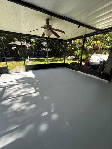 1619 Moffett St, Hollywood, FL 33020