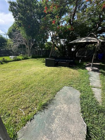 1619 Moffett St, Hollywood, FL 33020