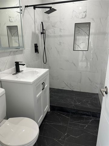 1619 Moffett St, Hollywood, FL 33020