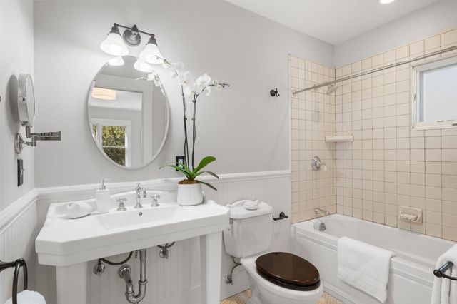 1512 Bernal Avenue, Burlingame, CA 94010