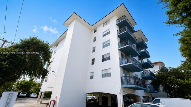 12590 NE 16th Ave 605, North Miami, FL 33161