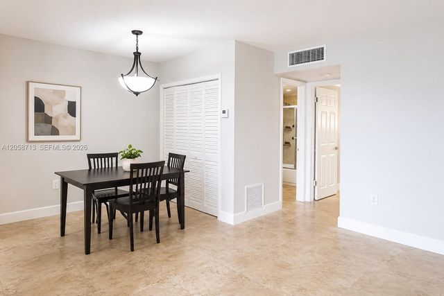12590 NE 16th Ave 605, North Miami, FL 33161