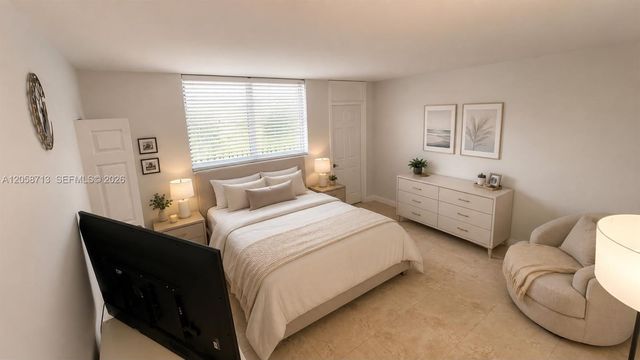 12590 NE 16th Ave 605, North Miami, FL 33161