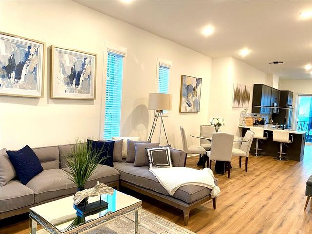 2199 Lenox Road NE 17, Atlanta, GA 30324