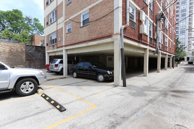 2012 N ORLEANS Street 3F, Chicago, IL 60614