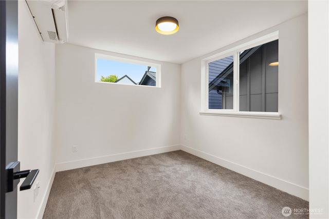 12032 Hiram Place NE, Seattle, WA 98125