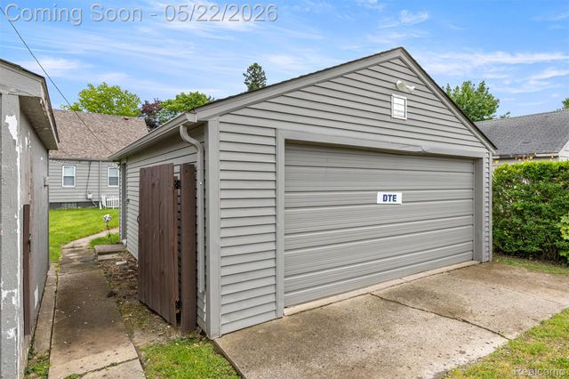 3230 Harding Street, Dearborn, MI 48124