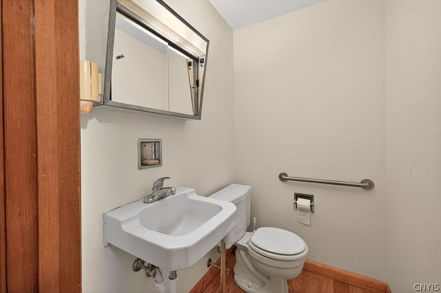 12 Kiwi Path, Clay, NY 13090
