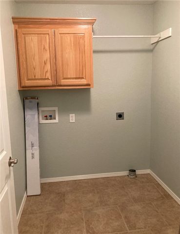 2 Bacton Lane, Bella Vista, AR 72714