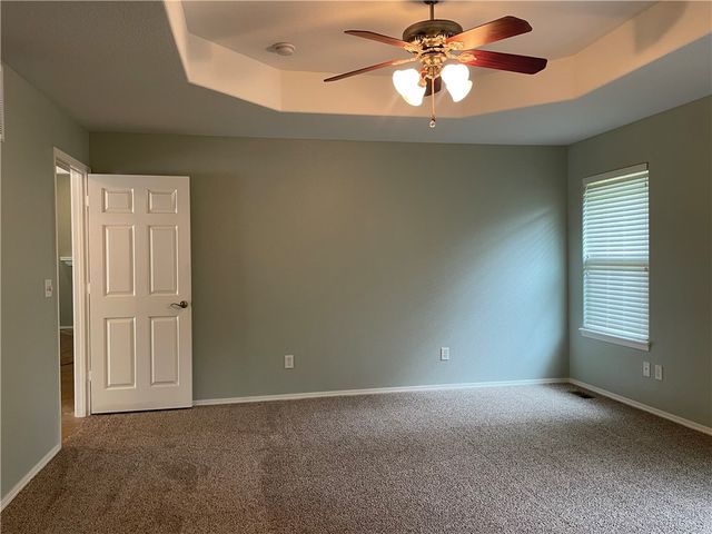2 Bacton Lane, Bella Vista, AR 72714