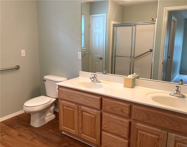 2 Bacton Lane, Bella Vista, AR 72714