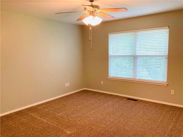 2 Bacton Lane, Bella Vista, AR 72714