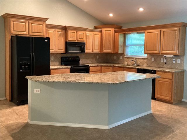 2 Bacton Lane, Bella Vista, AR 72714