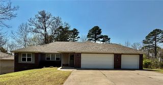 2 Bacton Lane, Bella Vista, AR 72714
