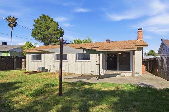 614 Wales Dr, Folsom, CA 95630