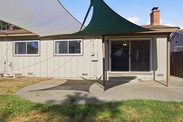 614 Wales Dr, Folsom, CA 95630