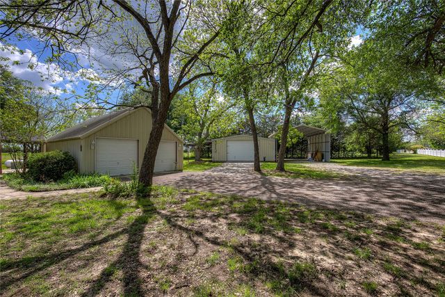 1355 County Road 4719, Wolfe City, TX 75496