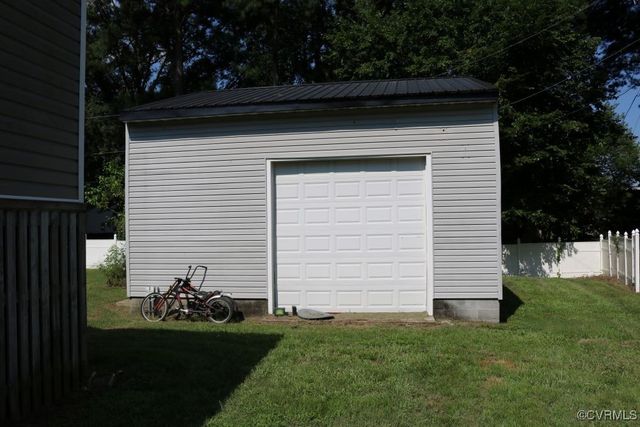 802 Smithfield Ave, Hopewell, VA 23860