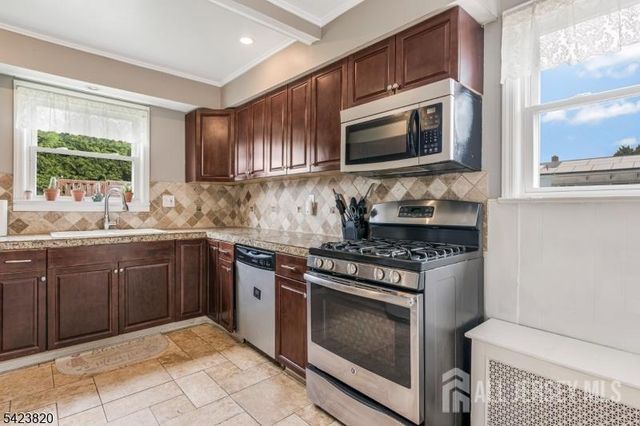 110 Parker Street, Middlesex, NJ 08846