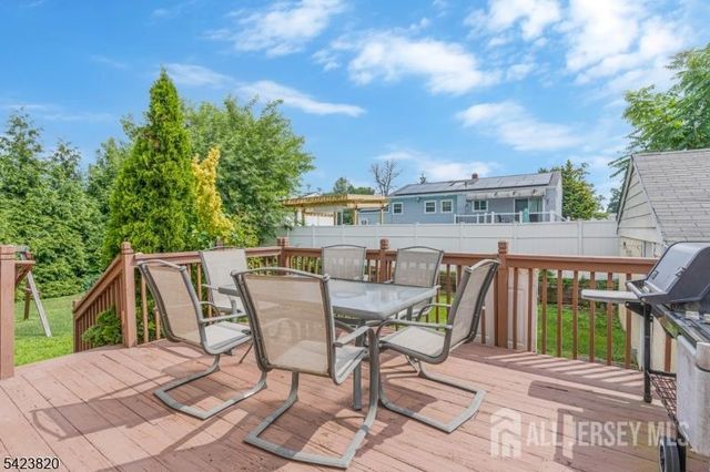 110 Parker Street, Middlesex, NJ 08846