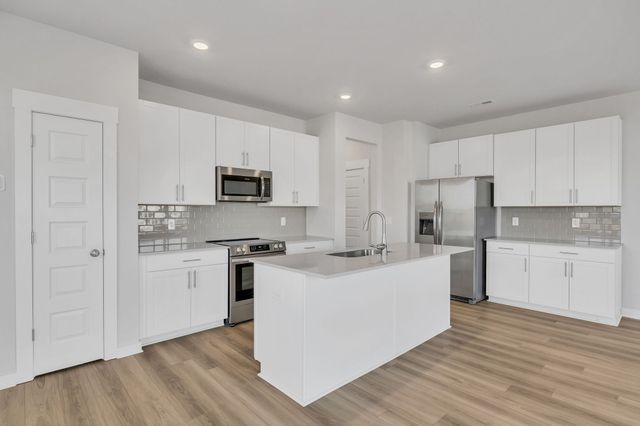 490 Lydia Ashley Lane, Smyrna, TN 37167