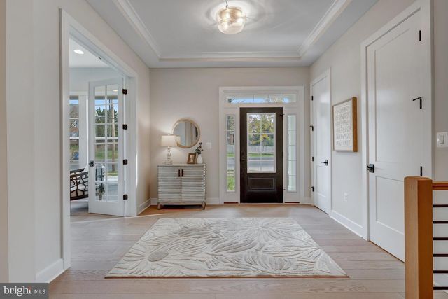 903 HILLCREST DR SW, Vienna, VA 22180