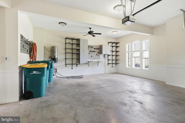 1945 MONTEREY DR, Mechanicsburg, PA 17050