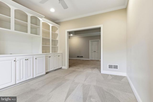 1945 MONTEREY DR, Mechanicsburg, PA 17050