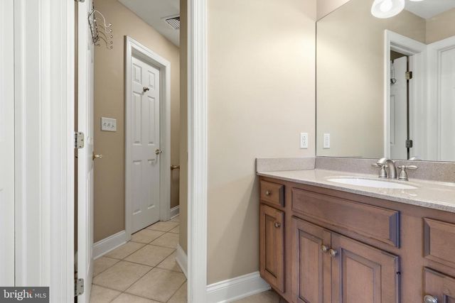 1945 MONTEREY DR, Mechanicsburg, PA 17050