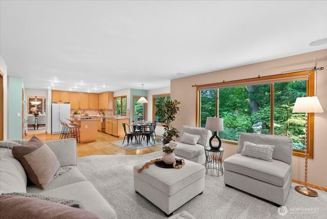 16690 SE 50th Place, Bellevue, WA 98006